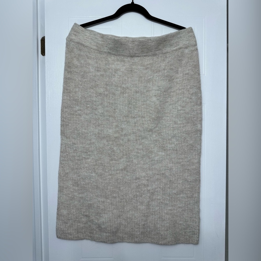 Leith Oatmeal light weight Pencil Skirt